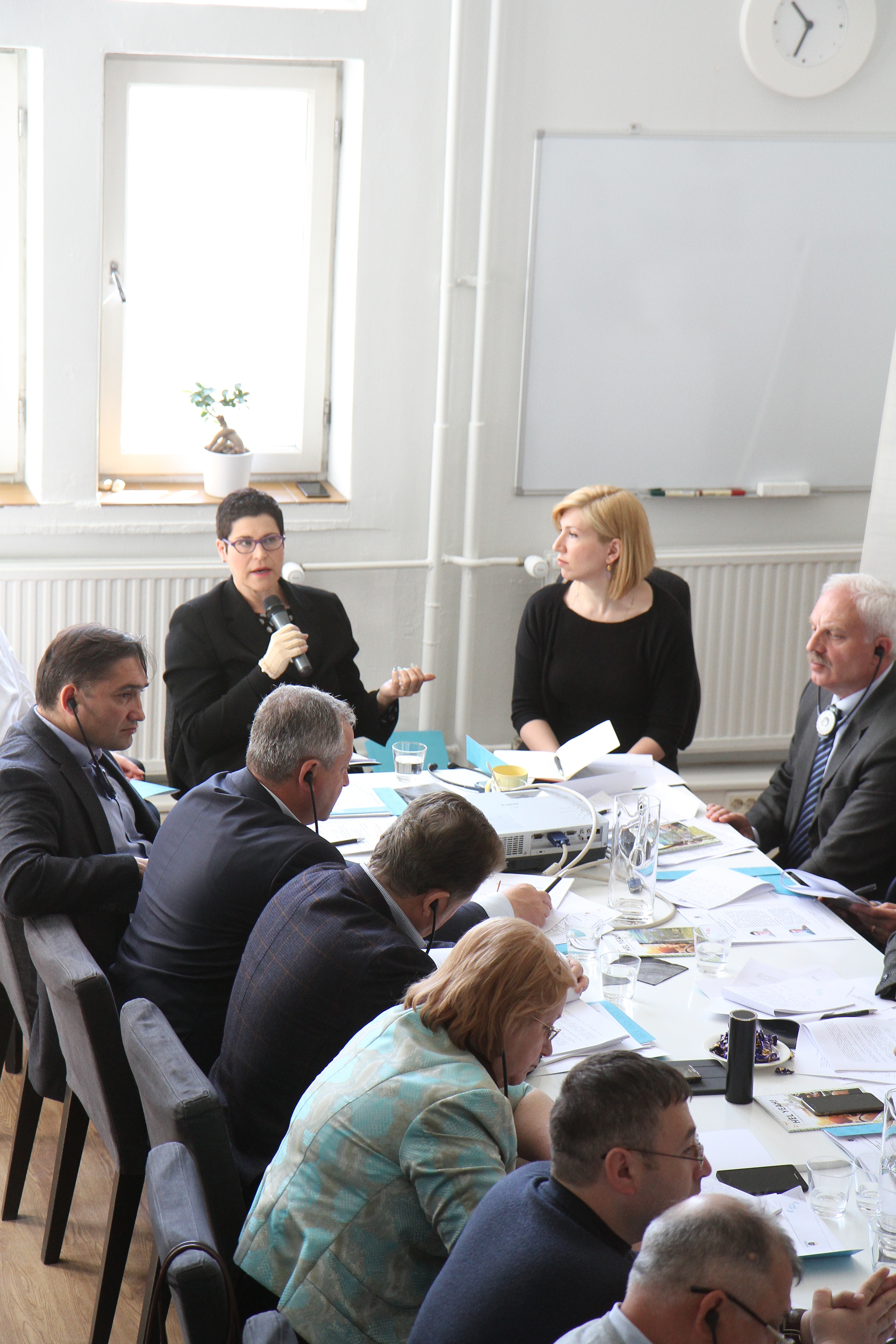 The group held also meetings at the CMI office in Helsinki. Executive Director Tuija Talvitie held a presentation about the Finnish education system.